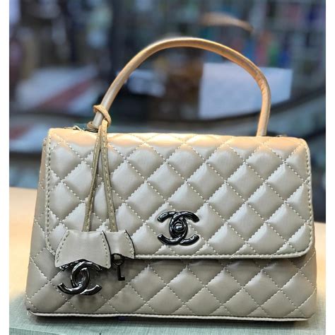 bolsa de mao chanel|CHANEL Pre.